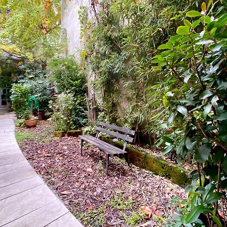 Sant Ambrogio Courtyard Room In Shared Flat ミラノ エクステリア 写真